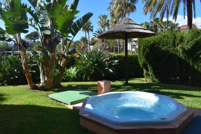 Apartment for sale in Costa Club